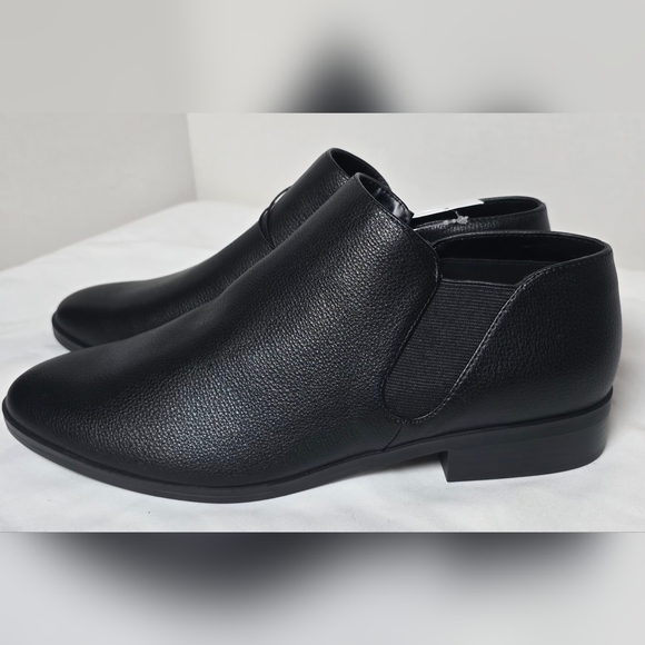 Kensie Shoes - NWT Kensie Black Ankle Booties 11